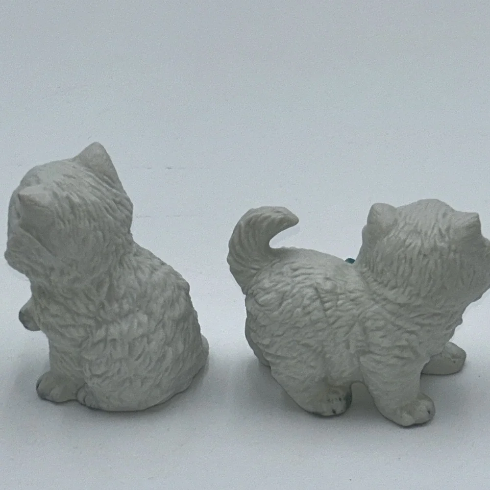 Vintage HOMCO Kittens #1428 Set Of 2 White Cats Bows Cat Kitten